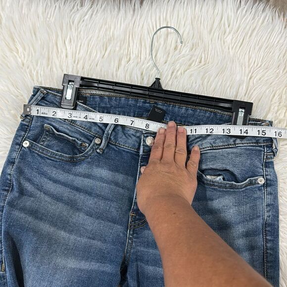 TRUE RELIGIÓN  BLUE JEANS MID RISE BOOTCUT SIZE 31 - Picture 5 of 11